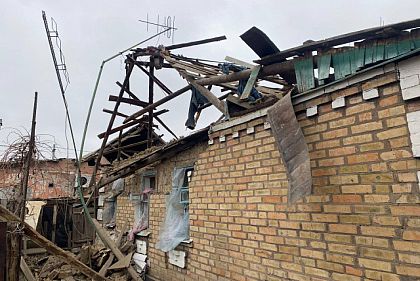 Никопольщина снова под вражескими обстрелами: повреждены газопроводы и линии электропередач