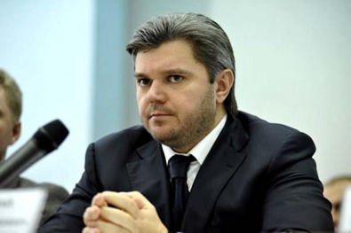 Экс-министра энергетики Ставицкого объявили в розыск