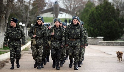 Минобороны и РФ договорились о выводе украинских военнослужащих из Крыма железнодорожным транспортом