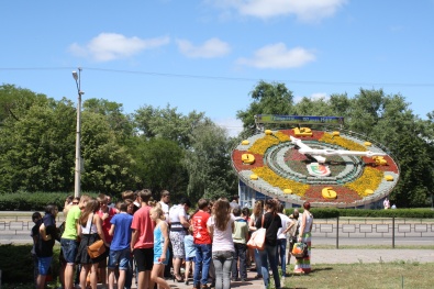 Для детей с востока Украины провели экскурсию по Кривому Рогу