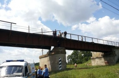 Приднепровская железная дорога отстроила мост, взорванный террористами