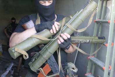 Бойцы «Днепр-1» обнаружили тайники ДНР с оружием