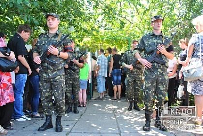 В Кривом Роге простились с бойцом «Кривбасса» Романом Краковецким