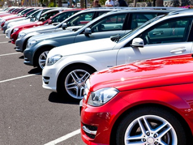 Продажи автомобилей в Украине достигли рекордного минимума