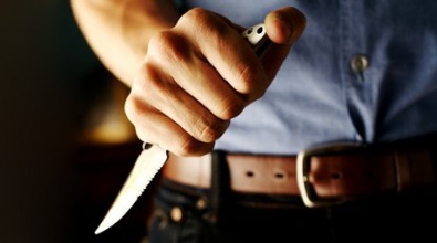 В Кривом Роге на «Солнечном» ранили ножом 24-летнего парня