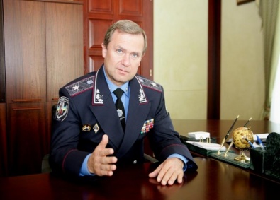 Начальник Госавтоинспекции Анатолий Сиренко призывает граждан искоренять коррупцию вместе. Куда обращаться?