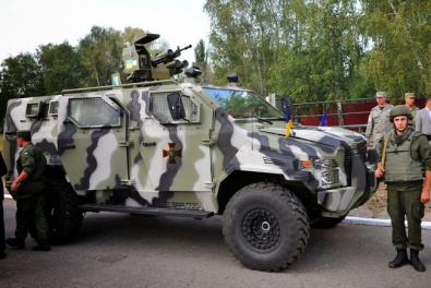 Украинские пограничники в зоне АТО получат бронетехнику из ОАЭ