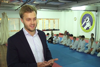Константин Усов посетил спортивную школу «Чемпион»