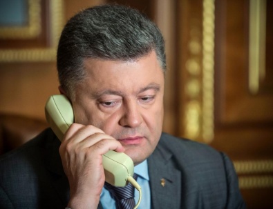 Порошенко провел телефонный разговор с вице-президентом США: Байдена восхитило решение провести выборы в сложное для страны время