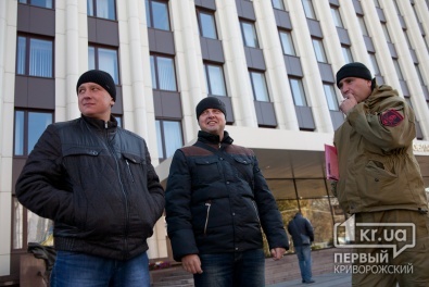 След Иловайского котла: Бойцы «Кривбасса» просят помощи у облгосадминистрации