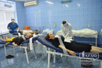 Криворожане сдали почти 20 литров крови для раненых бойцов зоны АТО