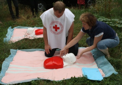 В областном обществе Красного Креста можно научиться оказывать первую доврачебную помощь