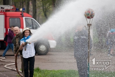 В Кривом Роге прошел фестиваль дружин юных пожарных