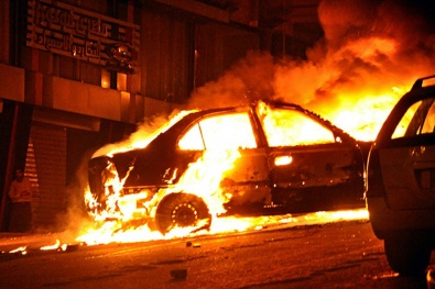 В Кривом Роге за ночь сгорело два автомобиля