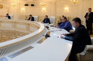 В Минске подписали протокол о прекращении огня на Донбассе