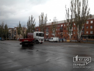 В Кривом Роге из-за ДТП частично затруднено движение по улице Тухачевского (ОБНОВЛЕНО)