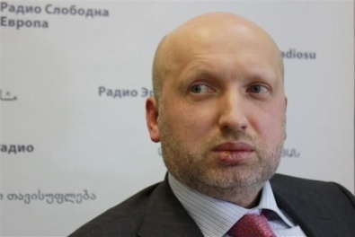 Милиция будет усилена за счет украинских патриотов, - Турчинов