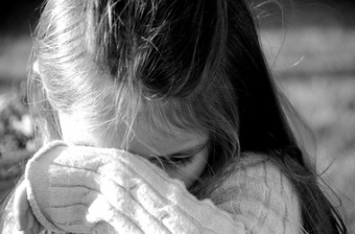 В Криворожском районе отчима обвиняют в изнасиловании 7-летней падчерицы