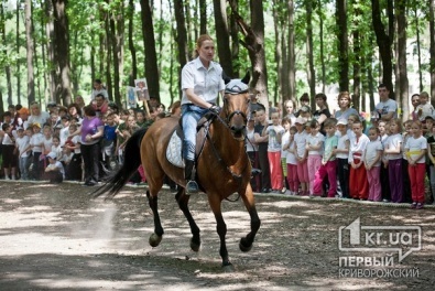 В Кривом Роге прошло масштабное детское спортивное мероприятия «Козацькі розваги»