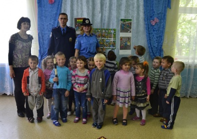 Широковские милиционеры учили детей Правилам дорожного движения