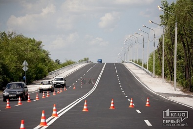 В Кривом Роге потратят 24 млн на ремонт 2-х километров дороги