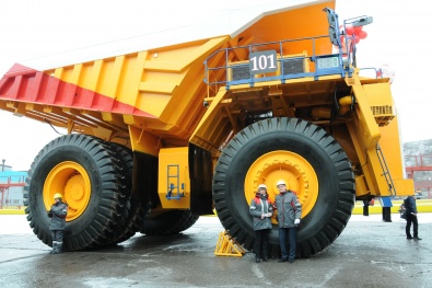 Ингулецкий ГОК запустил первый в Украине 220-тонный БелАЗ