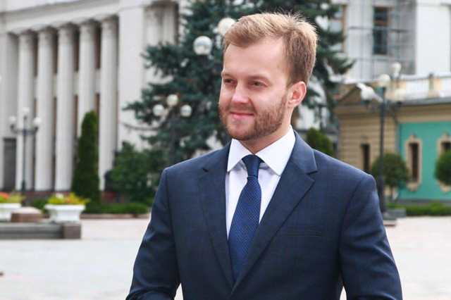 Костянтин Усов жорстко відповів «Опозиційному блоку» на звинувачення в організації ЛГБТ-маршу