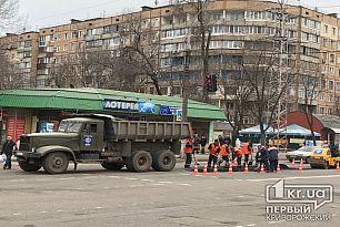 В Кривом Роге ищут фирму, которая будет ремонтировать улицы и дороги города