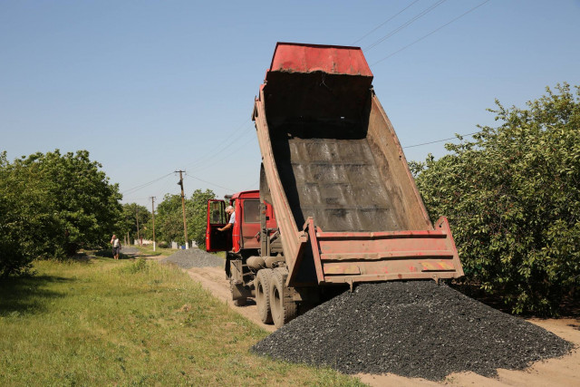 ИнГОК отремонтирует более десяти километров дорог для жителей Широкого