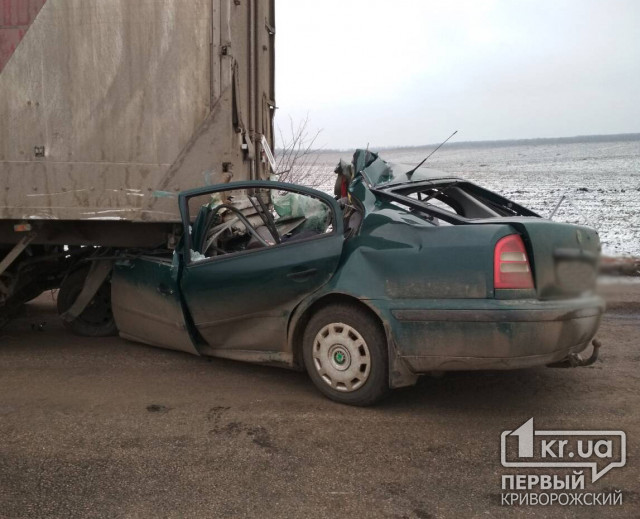 Три человека погибли в ДТП на трассе Кривой Рог-Кропивницкий