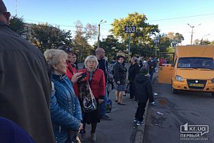 201-я маршрутка в Кривом Роге нарушает график движения в вечернее время