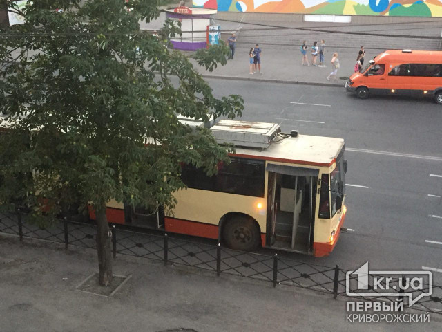 Частично восстановлено движение троллейбусов по кольцу 95 квартала в Кривом Роге