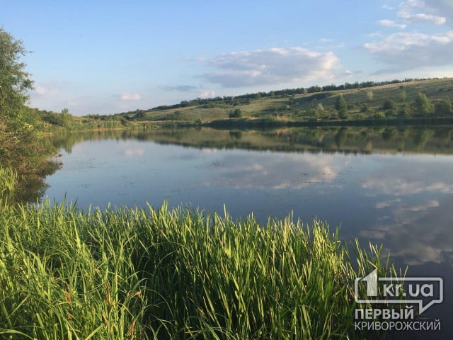 В водоеме возле Кривого Рога обнаружили труп мужчины