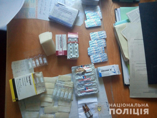 Преступную группировку медиков, которые продавали наркотические препараты, недалеко от Кривого Рога разоблачили полицейские