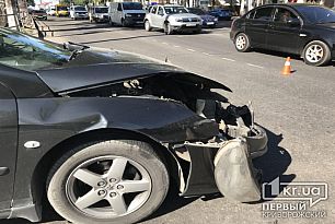 Из-за неработающего светофора в Кривом Роге случилось ДТП с маршруткой