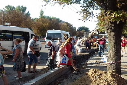 Из-за ремонтных работ в Кривом Роге перенесли остановку общественного транспорта