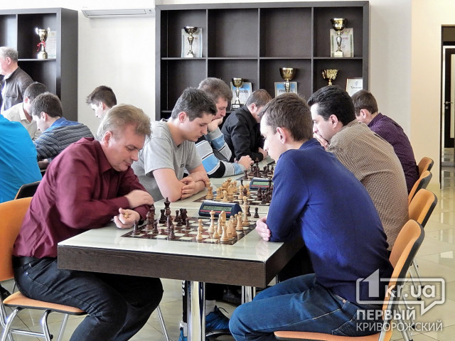 Ход конем: криворожские шахматисты одержали победу на чемпионате