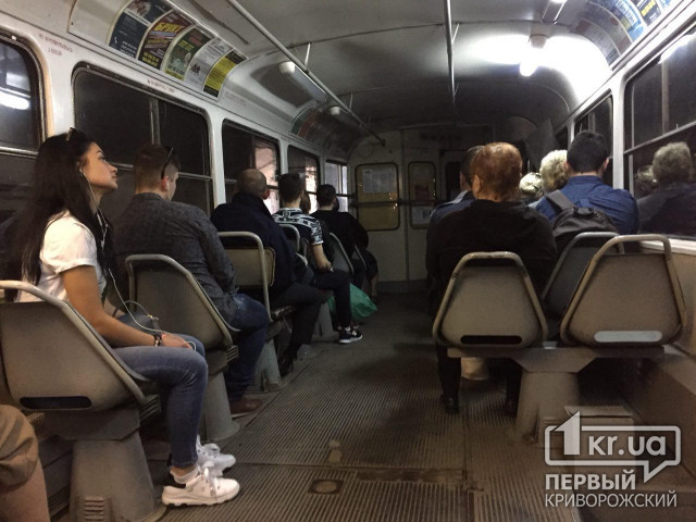 Десятки тысяч криворожан пользуются скоростным трамваем в Кривом Роге