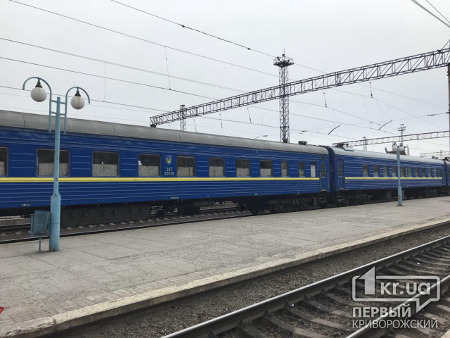 Украинцы перестанут потеть в поездах, потому что смогут выбирать вагон с кондиционером онлайн