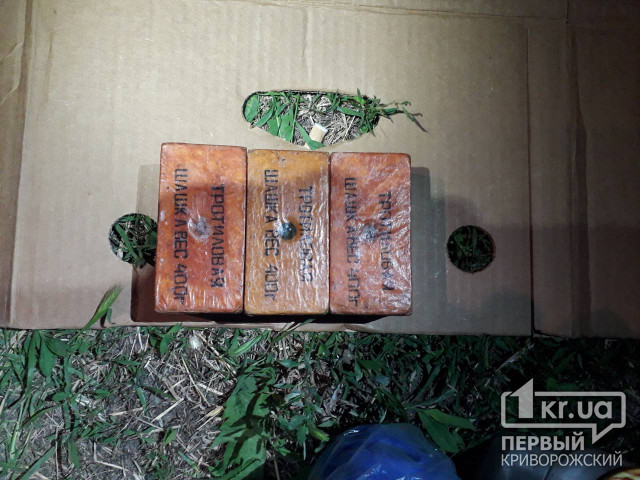 В авто жителя Днепра оперативники обнаружили оружейный арсенал