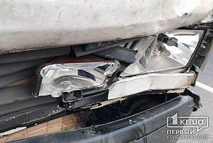 В Кривом Роге маршрутка попала в ДТП