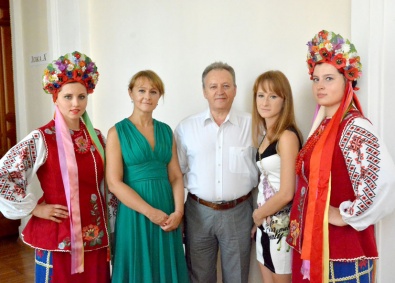 Криворожская «Батькивщина» поддержала V Всеукраинский фестиваль народного творчества «Червона калина»