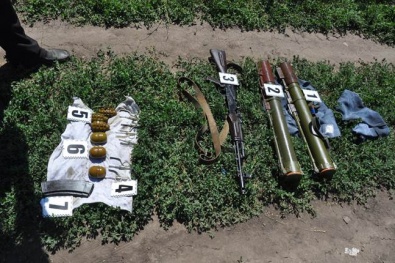 Сотрудники СБУ обнаружили тайник с оружием в Днепропетровской области