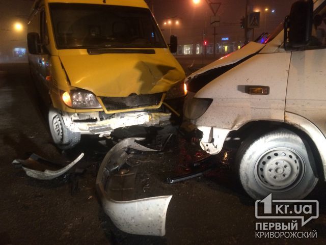 Сегодня ночью в Центрально-Городском районе произошло лобовое столкновение грузовых автомобилей