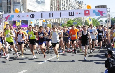 Криворожанин занял третье место на «Пробеге под каштанами» в Киеве