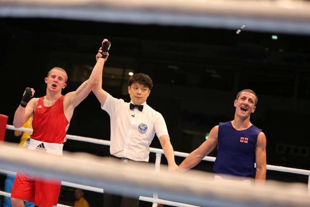Криворожанин Тимур Беляк выиграл первый бой на чемпионате мира у грузинского боксера со счетом 3:0