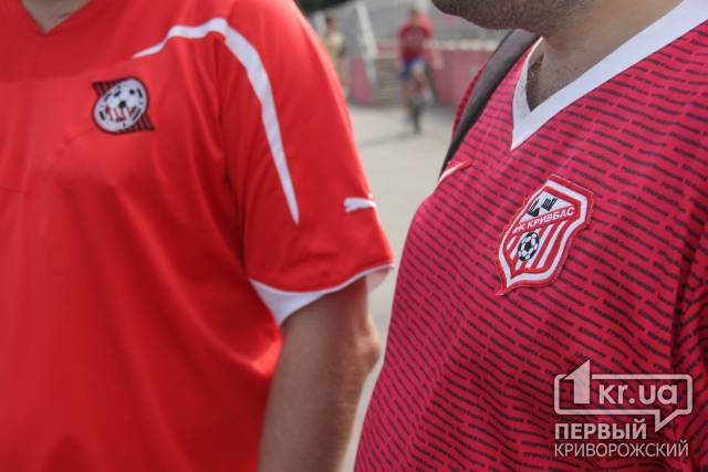 Криворожское «дерби»: «Кривбасс» сыграет последний домашний матч в сезоне с фактическим чемпионом области