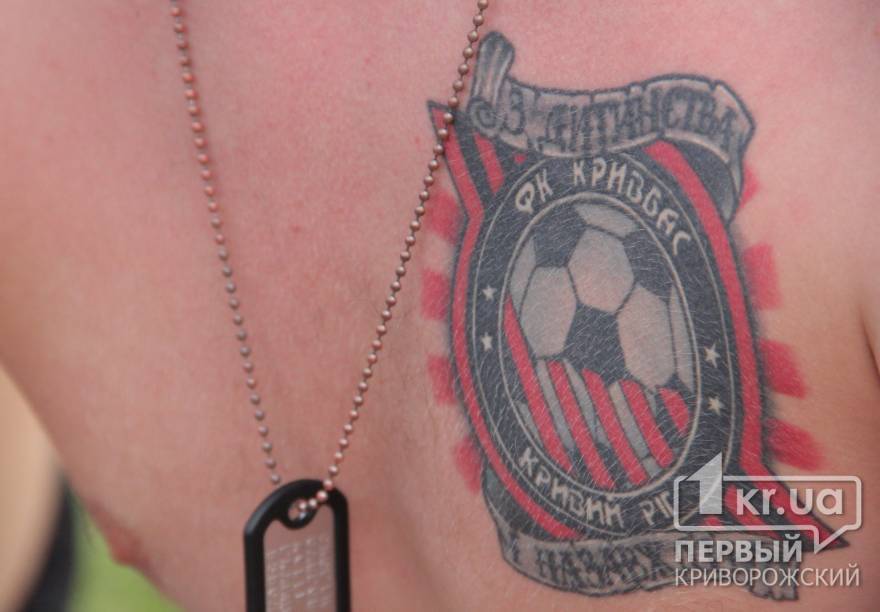 Болельщиков просят выбрать логотип для ФК «Кривбасс» (ОПРОС)