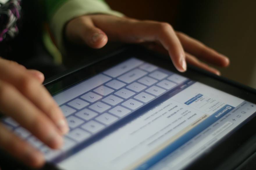 На Днепропетровщине осудили мужчину, который «сливал» данные о перемещении ВСУ через соцсети
