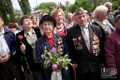 Помощь ветеранам Днепропетровщины: Ветераны получат от 160 до 2835 гривен к 9 Мая